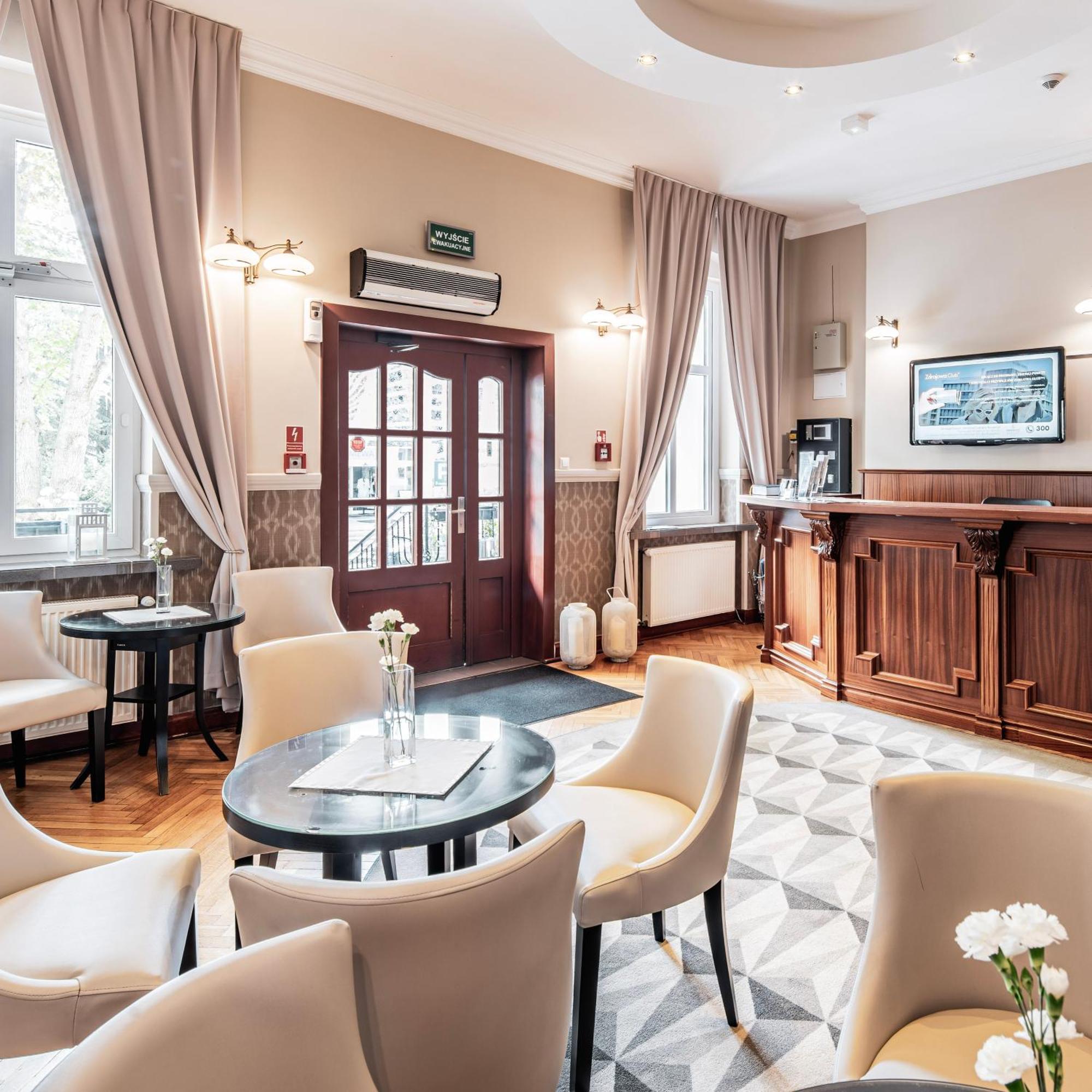 Jantar Hotel & Spa By Zdrojowa Kołobrzeg Esterno foto