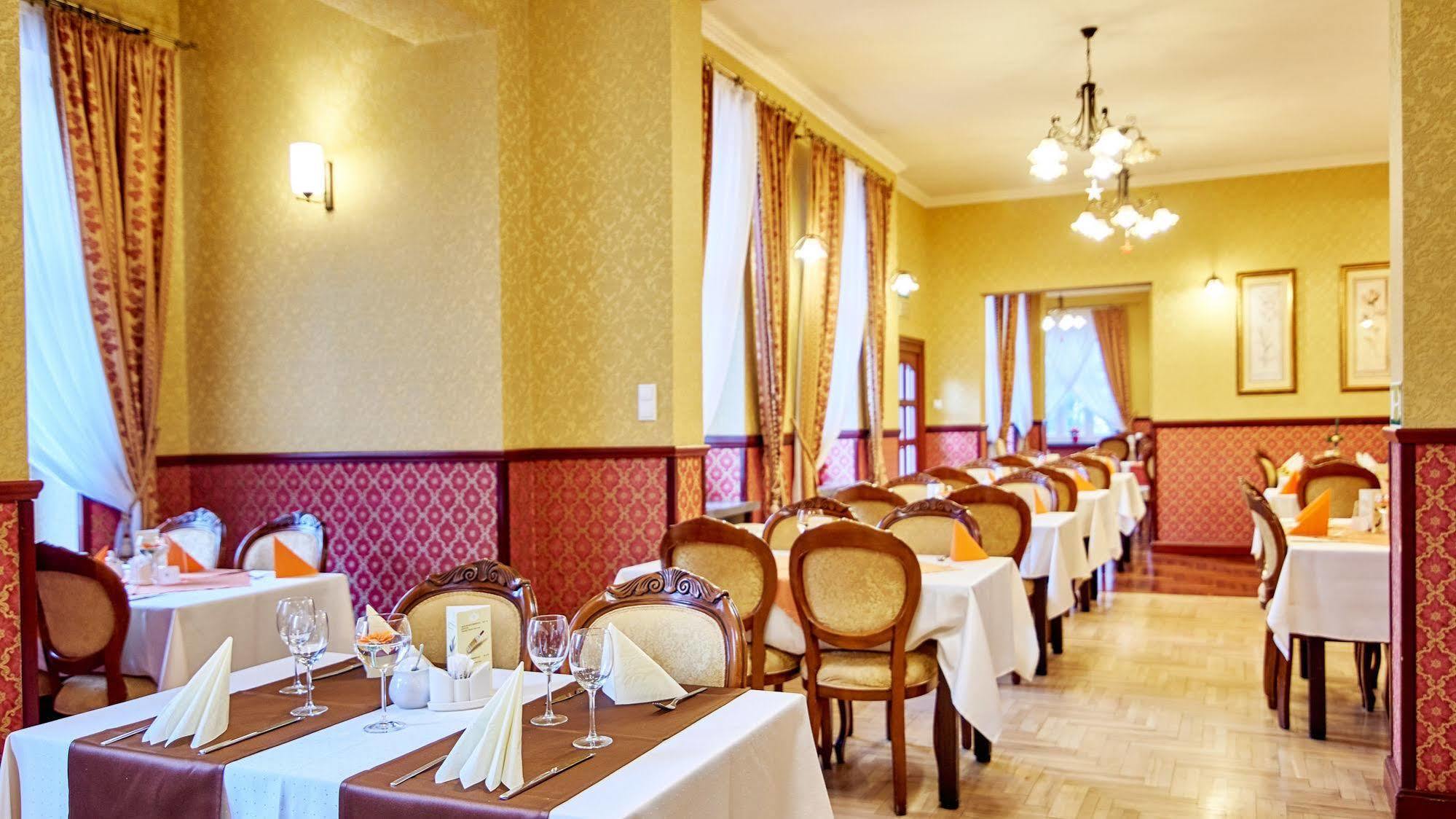 Jantar Hotel & Spa By Zdrojowa Kołobrzeg Esterno foto